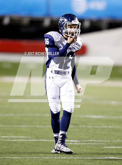 Thumbnail 3 in Greenwood vs. Pine Bluff (AAA 6A Final) photogallery.