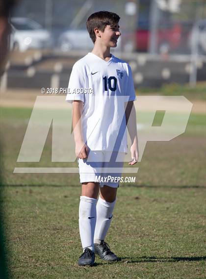 Thumbnail 3 in Temple City vs Flintridge Prep photogallery.