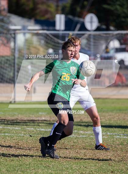Thumbnail 1 in Temple City vs Flintridge Prep photogallery.