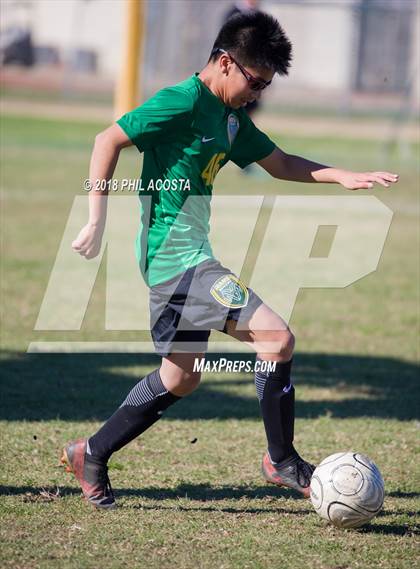 Thumbnail 1 in Temple City vs Flintridge Prep photogallery.