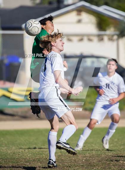 Thumbnail 1 in Temple City vs Flintridge Prep photogallery.