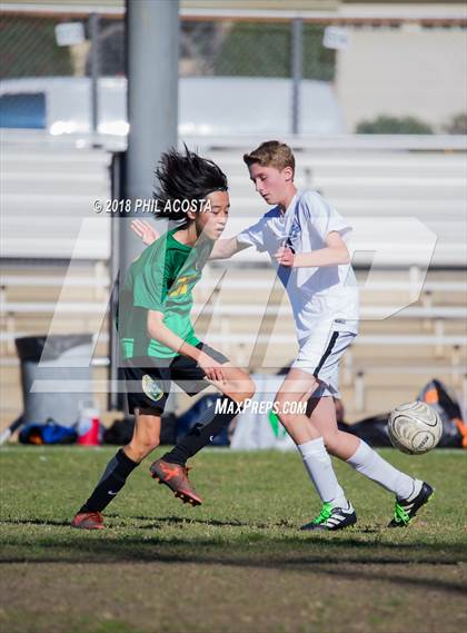 Thumbnail 2 in Temple City vs Flintridge Prep photogallery.