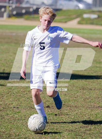 Thumbnail 2 in Temple City vs Flintridge Prep photogallery.