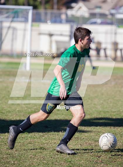 Thumbnail 1 in Temple City vs Flintridge Prep photogallery.