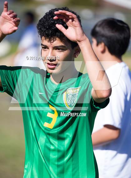 Thumbnail 1 in Temple City vs Flintridge Prep photogallery.