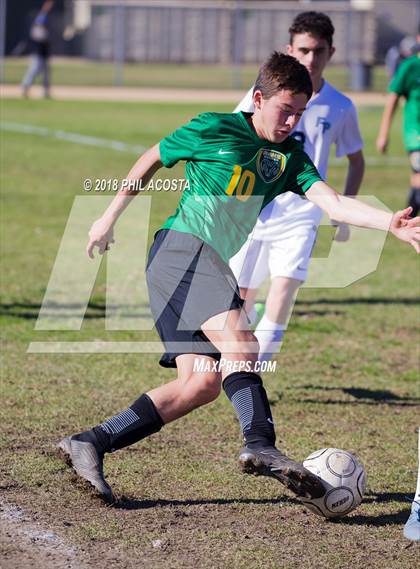 Thumbnail 1 in Temple City vs Flintridge Prep photogallery.
