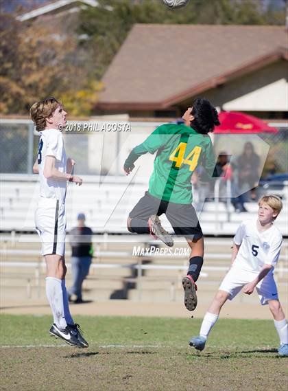 Thumbnail 1 in Temple City vs Flintridge Prep photogallery.