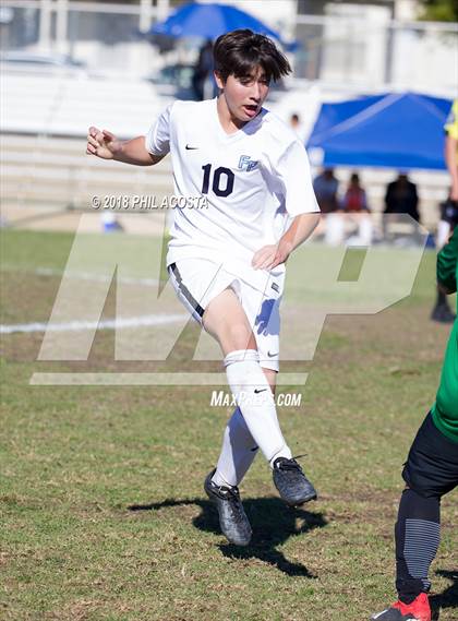 Thumbnail 2 in Temple City vs Flintridge Prep photogallery.