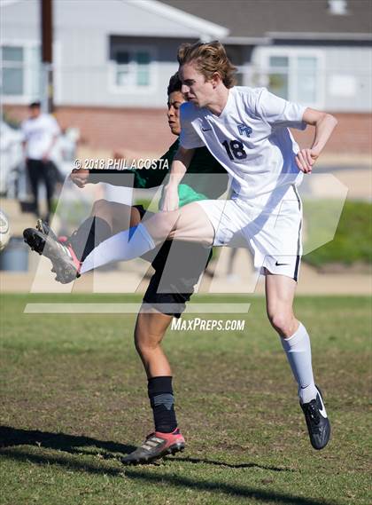 Thumbnail 1 in Temple City vs Flintridge Prep photogallery.