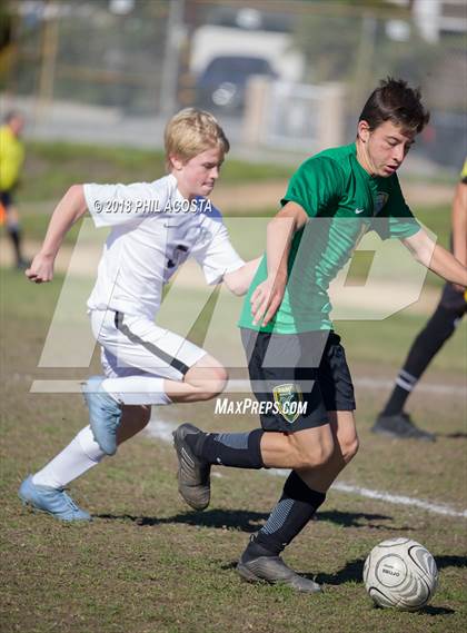Thumbnail 2 in Temple City vs Flintridge Prep photogallery.