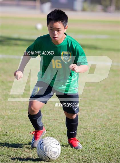 Thumbnail 3 in Temple City vs Flintridge Prep photogallery.