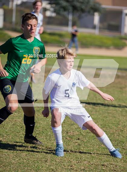 Thumbnail 1 in Temple City vs Flintridge Prep photogallery.
