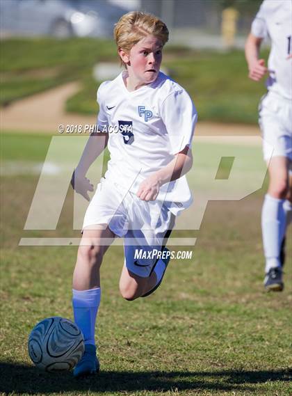 Thumbnail 2 in Temple City vs Flintridge Prep photogallery.