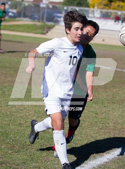 Thumbnail 2 in Temple City vs Flintridge Prep photogallery.