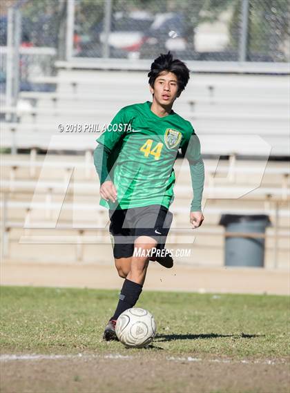 Thumbnail 3 in Temple City vs Flintridge Prep photogallery.