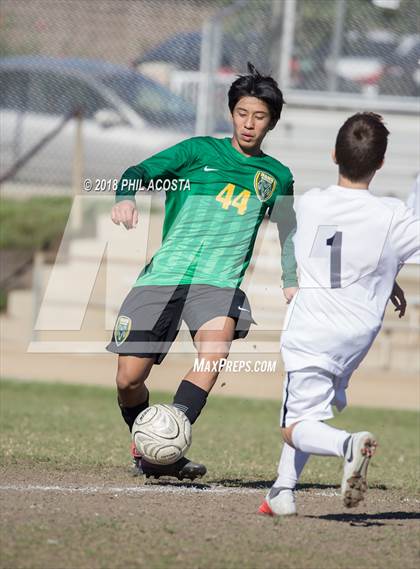 Thumbnail 3 in Temple City vs Flintridge Prep photogallery.