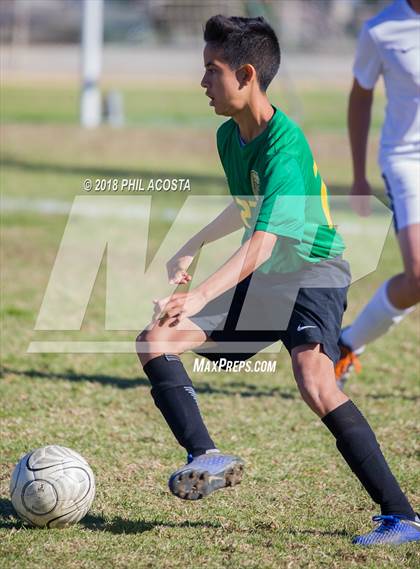 Thumbnail 1 in Temple City vs Flintridge Prep photogallery.