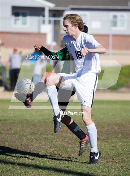 Thumbnail 3 in Temple City vs Flintridge Prep photogallery.