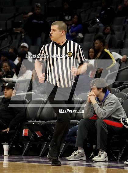 Thumbnail 2 in University vs La Jolla Country Day (CIF State D3 Final) photogallery.