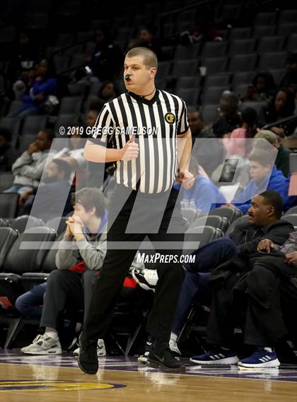 Thumbnail 3 in University vs La Jolla Country Day (CIF State D3 Final) photogallery.