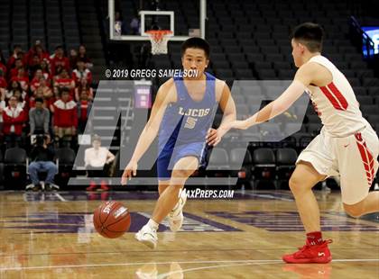 Thumbnail 2 in University vs La Jolla Country Day (CIF State D3 Final) photogallery.
