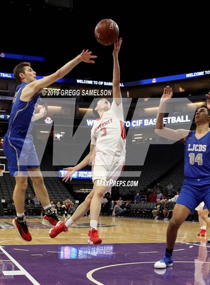 Thumbnail 3 in University vs La Jolla Country Day (CIF State D3 Final) photogallery.