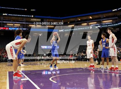 Thumbnail 2 in University vs La Jolla Country Day (CIF State D3 Final) photogallery.