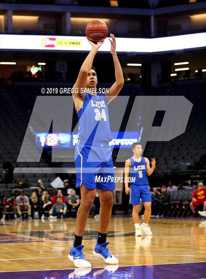 Thumbnail 1 in University vs La Jolla Country Day (CIF State D3 Final) photogallery.