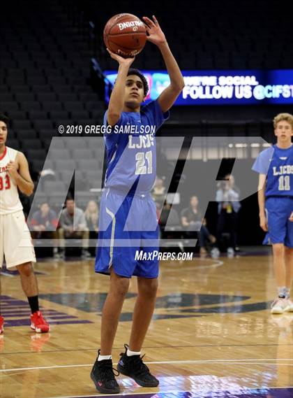 Thumbnail 3 in University vs La Jolla Country Day (CIF State D3 Final) photogallery.