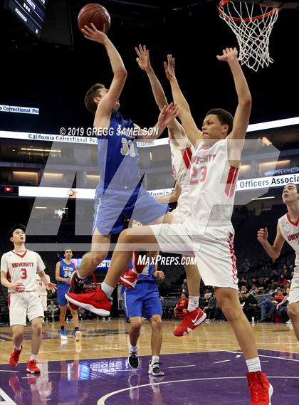 Thumbnail 2 in University vs La Jolla Country Day (CIF State D3 Final) photogallery.