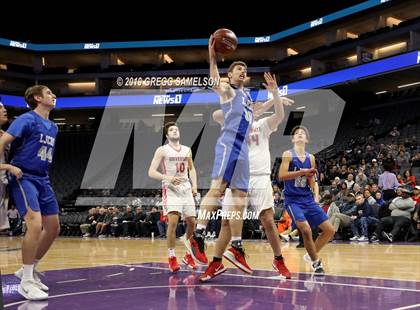 Thumbnail 3 in University vs La Jolla Country Day (CIF State D3 Final) photogallery.