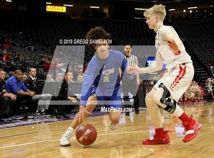 Thumbnail 2 in University vs La Jolla Country Day (CIF State D3 Final) photogallery.