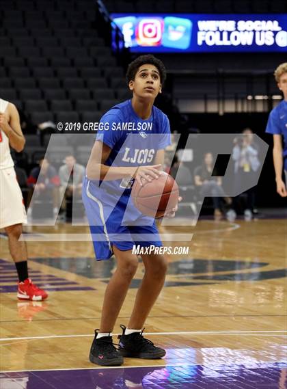 Thumbnail 2 in University vs La Jolla Country Day (CIF State D3 Final) photogallery.