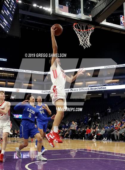 Thumbnail 3 in University vs La Jolla Country Day (CIF State D3 Final) photogallery.