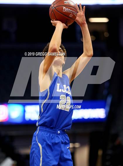 Thumbnail 2 in University vs La Jolla Country Day (CIF State D3 Final) photogallery.