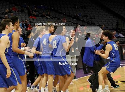 Thumbnail 3 in University vs La Jolla Country Day (CIF State D3 Final) photogallery.