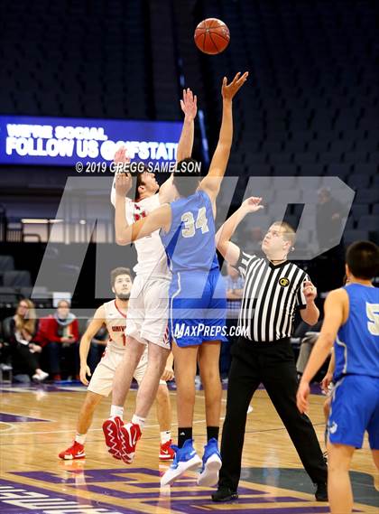 Thumbnail 2 in University vs La Jolla Country Day (CIF State D3 Final) photogallery.