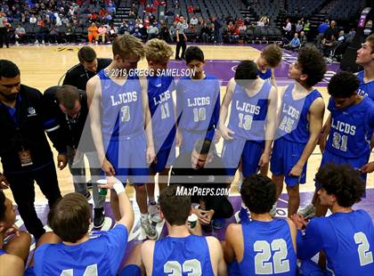 Thumbnail 1 in University vs La Jolla Country Day (CIF State D3 Final) photogallery.
