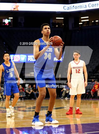 Thumbnail 2 in University vs La Jolla Country Day (CIF State D3 Final) photogallery.