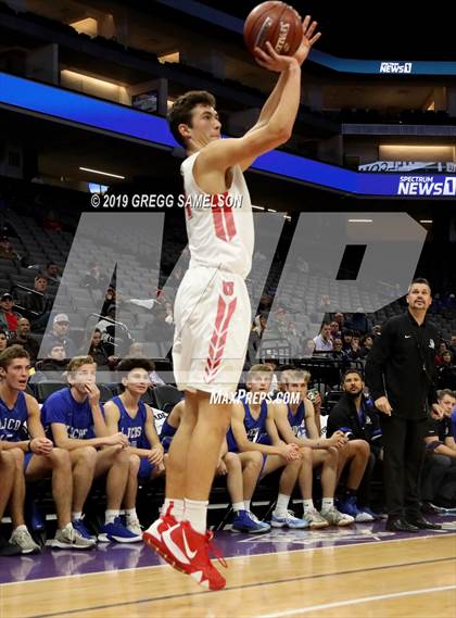 Thumbnail 2 in University vs La Jolla Country Day (CIF State D3 Final) photogallery.