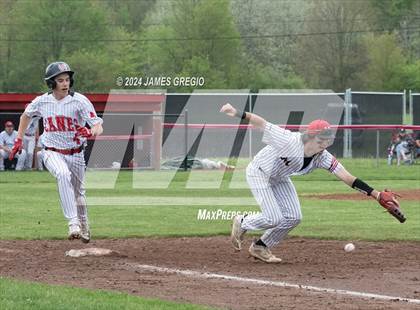 Thumbnail 2 in Moniteau @ New Castle photogallery.