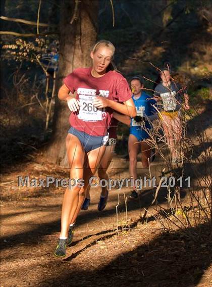 Thumbnail 1 in NYSHSAA Championships (Class AA and A Girls) photogallery.