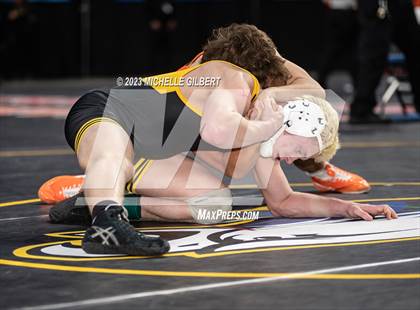 Thumbnail 1 in NYSPHSAA Division 2 Round 3 photogallery.