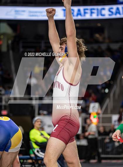 Thumbnail 1 in NYSPHSAA Division 2 Round 3 photogallery.