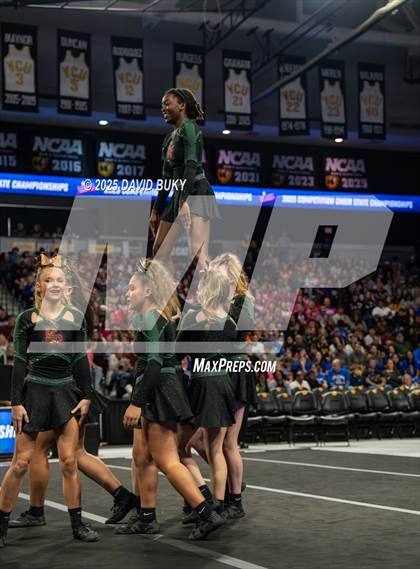 Thumbnail 3 in Kettle Run (VHSL Class 3 Final) photogallery.