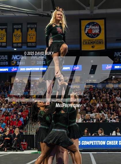 Thumbnail 1 in Kettle Run (VHSL Class 3 Final) photogallery.