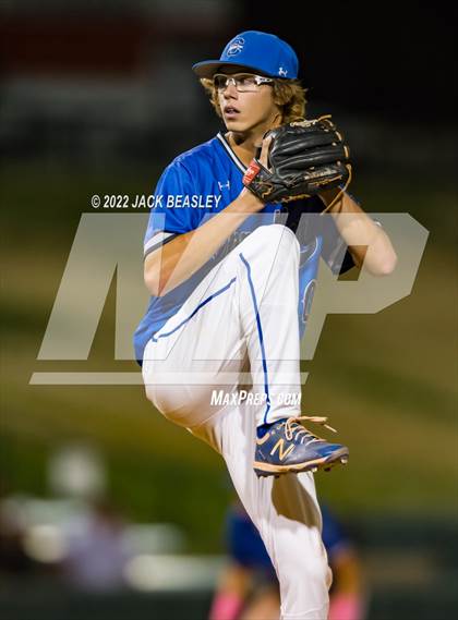 Thumbnail 1 in Hamilton vs. Chandler (AIA 6A State Final) photogallery.