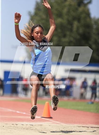Thumbnail 2 in CIF LACS track and field Girls Finals photogallery.
