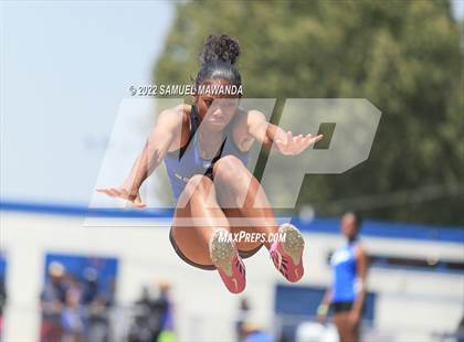 Thumbnail 2 in CIF LACS track and field Girls Finals photogallery.