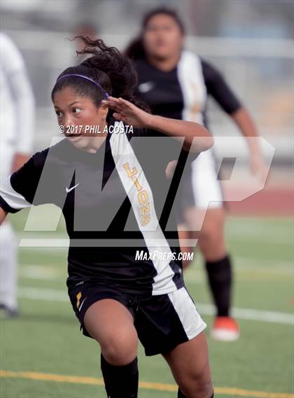 Thumbnail 1 in Fairfax vs. Huntington Park (CIF LA City Section D4 Final)  photogallery.